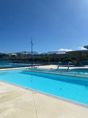Piscine aquatique terre sainte 974 b